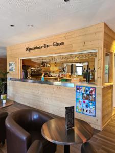 Foto dalla galleria di Hôtel Le Picors ad Aucun