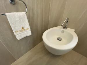 Bilik mandi di MARTIN & NICOLE'S HOME +34 gambar