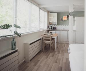 Kuchyň nebo kuchyňský kout v ubytování B&B Het Ruime Sop