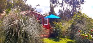 Zahrada ubytování El Chalet de El Refugio de la Loma