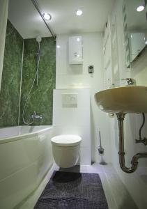 Ringeltaube – Wohnen wie zu Hause tesisinde bir banyo +28 fotoğraf