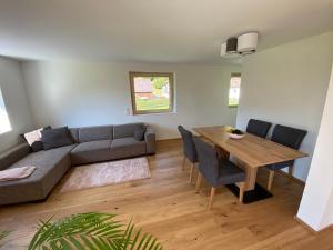 Posedenie v ubytovaní Ferienwohnung Übelher