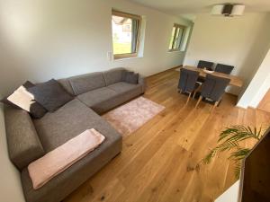 Posedenie v ubytovaní Ferienwohnung Übelher