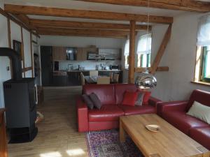 Η κουζίνα ή μικρή κουζίνα στο Schöne gemütliche Ferienwohnung mit Kamin I im Harz