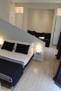 Posteľ alebo postele v izbe v ubytovaní Little Rose Lodge