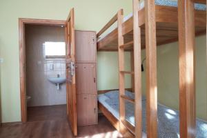Llit o llits en una habitació de Hostel4u