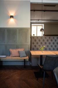 Hotel Restaurant Joseph的休息区
