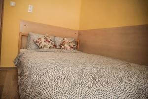 Llit o llits en una habitació de Hostel4u