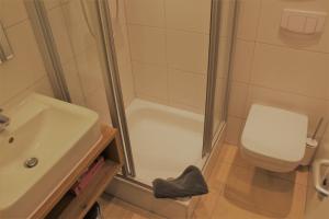 Ein Badezimmer in der Unterkunft Hotel Eifelbräu