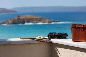 Galería fotográfica de Manos Apartments en Almirida 74 fotos más