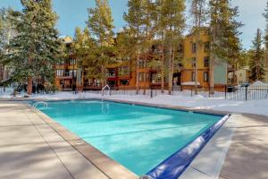 Piscine de l'établissement One Breck One ou située à proximité