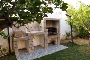 A garden outside B&B Milena