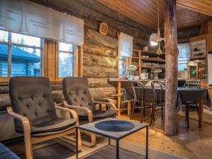 Posezení v ubytování Holiday Home Ylläsparit as- 2 by Interhome