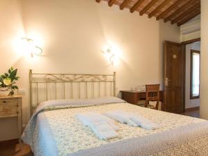 Posteľ alebo postele v izbe v ubytovaní Holiday Home La Gora by Interhome