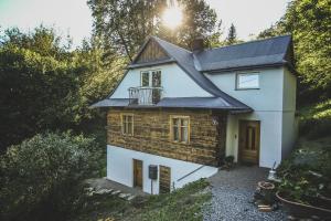 Zgradba, v kateri se nahaja vila