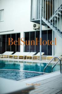 Bazén v ubytování Belsun Hotel nebo v jeho okolí
