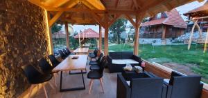 Istumisnurk majutusasutuses Lodge Nagramak