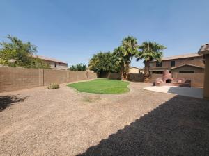 Piscina de la sau aproape de Phoenix II Minutes to Airport and Downtown