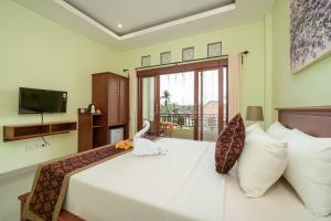 Säng eller sängar i ett rum på Hidden Padma Retreat
