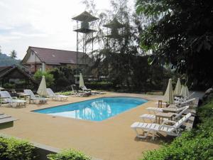 Basen w obiekcie Phitharom PP Resort lub w pobliżu