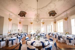 מסעדה או מקום אחר לאכול בו ב-Schlosshotel Horneck