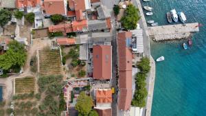 Gallery image of Apartman Lena Centar in Bol