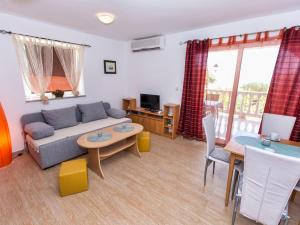 Posedenie v ubytovaní Apartment Mraović-1 by Interhome