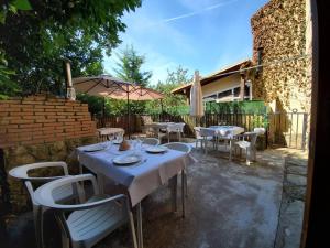 En restaurang eller annat matställe på Hostal Rural El Campito