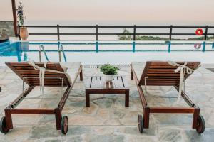 A seating area at Elysian Luxury Villa Pelion