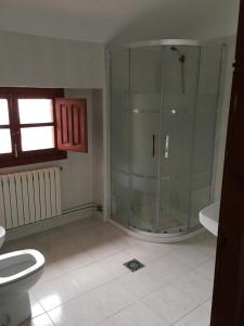 Ванна кімната в CORTIJO VIANA LA SAGRA
