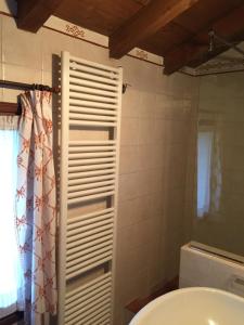 A bathroom at Agriturismo Corte Bebbi