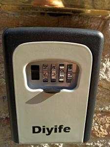an electronic device with a dryire on it at Casa Venturi in Gubbio