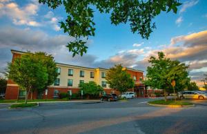 Gallery image of Holiday Inn Express Hotel & Suites Bethlehem Airport/Allentown area, an IHG Hotel in Bethlehem