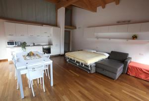 A kitchen or kitchenette at Residence Rose