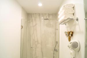 Gallery image of Chueca - Room Apartments in Madrid