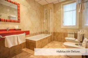 Koupelna v ubytování Hotel Montermoso