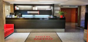 Kuchyň nebo kuchyňský kout v ubytování Hotel Metrò