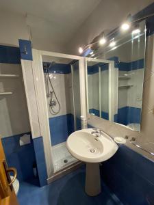 A bathroom at Residence Tarvisio Camporosso