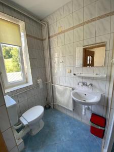 A bathroom at Agroturystyka u Beaty Dom I