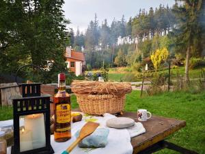 Nápoje v ubytovaní Agroturystyka " Żabi Dołek "