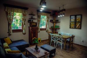 Restoran ili drugo mesto za obedovanje u objektu Etno kuća Todorović