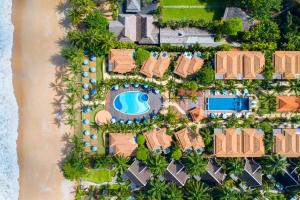 Bazén v ubytování Khaolak Bayfront Resort nebo v jeho okolí + 37 fotografií