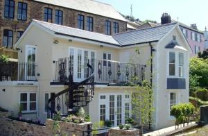 Gallery image of St Elmo House in Dartmouth