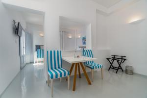 Istumisnurk majutusasutuses Central Fira Suites