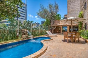 Bazén v ubytování Cais da Praia Hotel nebo v jeho okolí