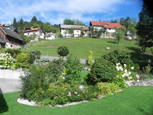 Zahrada ubytování Apartments Vesna