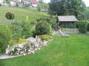 Zahrada ubytování Apartments Vesna