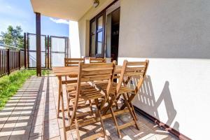 Balkón alebo terasa v ubytovaní Gold Apartments Your Holiday Home RODZINNY 3