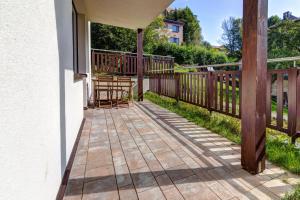 Balkón alebo terasa v ubytovaní Gold Apartments Your Holiday Home RODZINNY 3