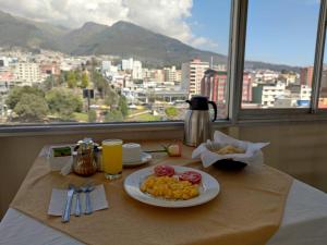 基多的住宿－Val Hotel Santamaria Quito，相簿中的一張相片